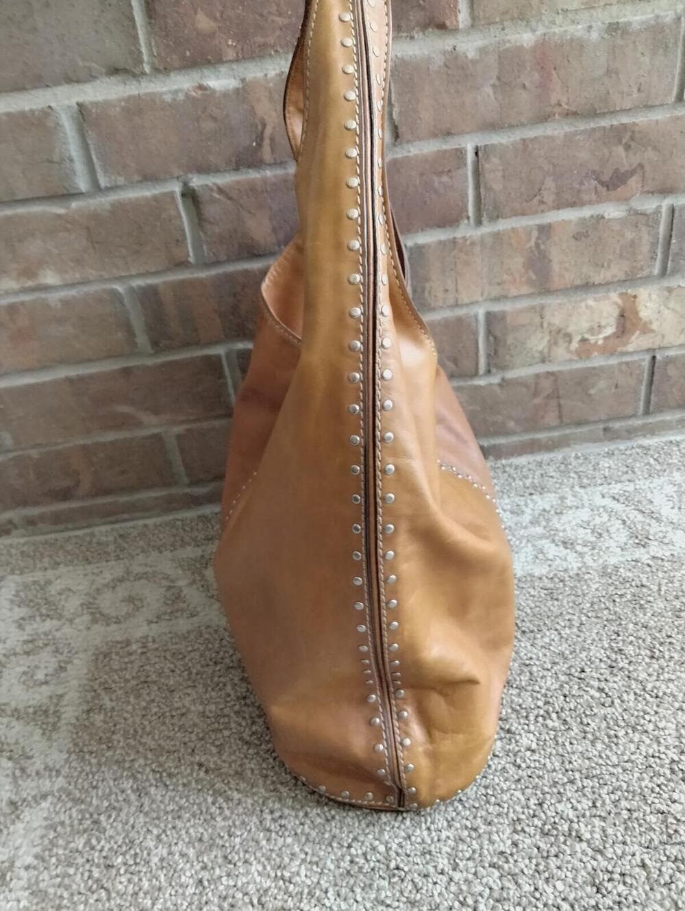 Michael Kors Astor Hobo Shoulder Bag Large Luggage Brown Leather Studded - Picture 3 of 9